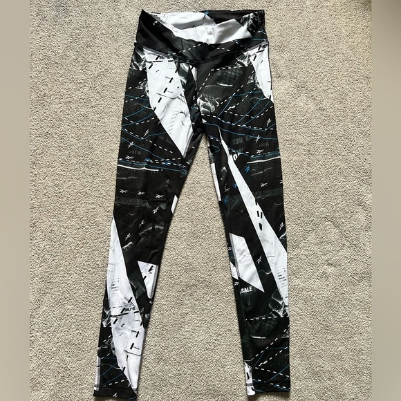 Reebok Woman’s Workout Leggings - Picture 5 of 6